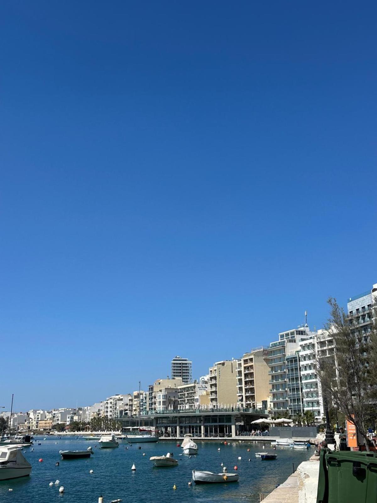 Modern Sliema Apartment Near Sea Exterior photo